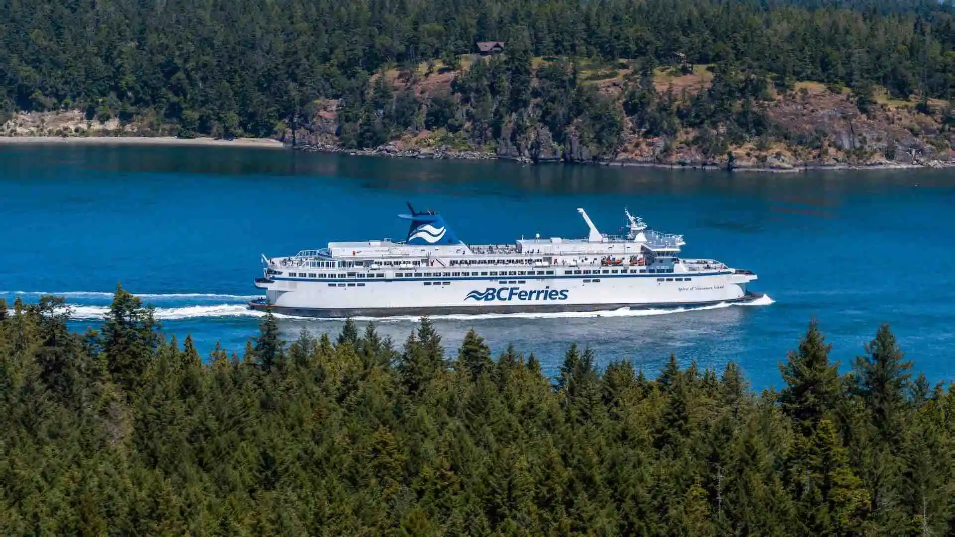 À travers la mer des Salish : l'histoire de deux traversées en ferry ...